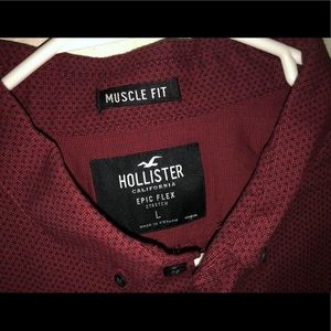 Hollister burgundy stretch muscle fit Shirt